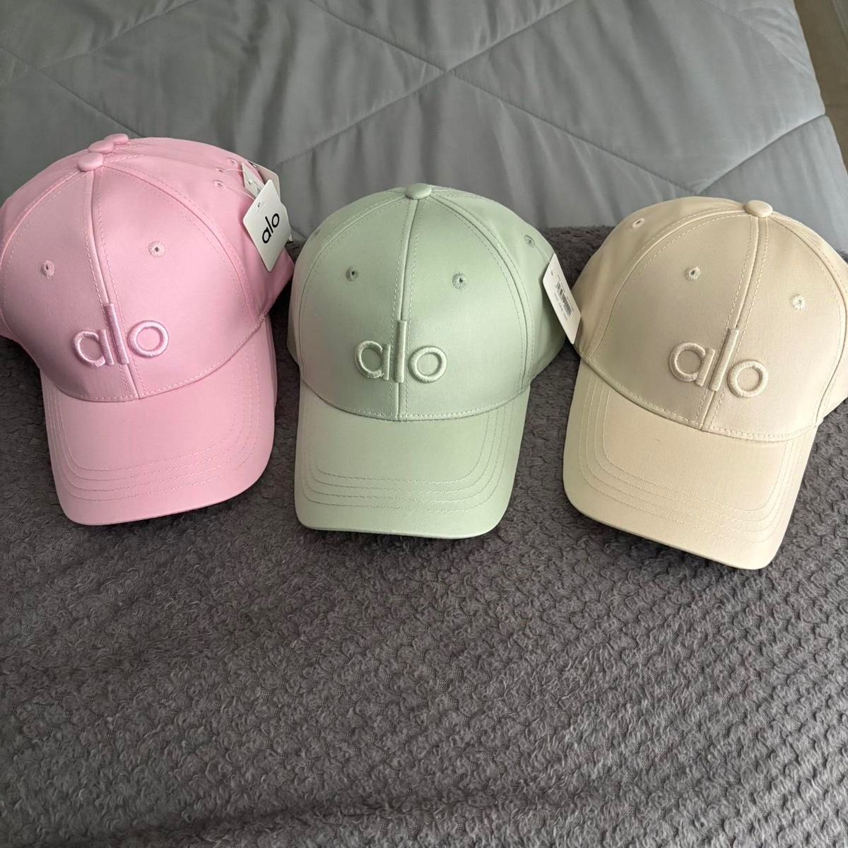 Alo Caps