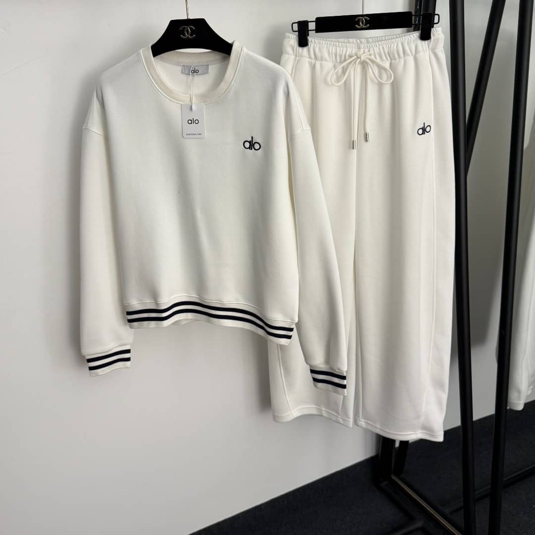 Alo Sweat Suit