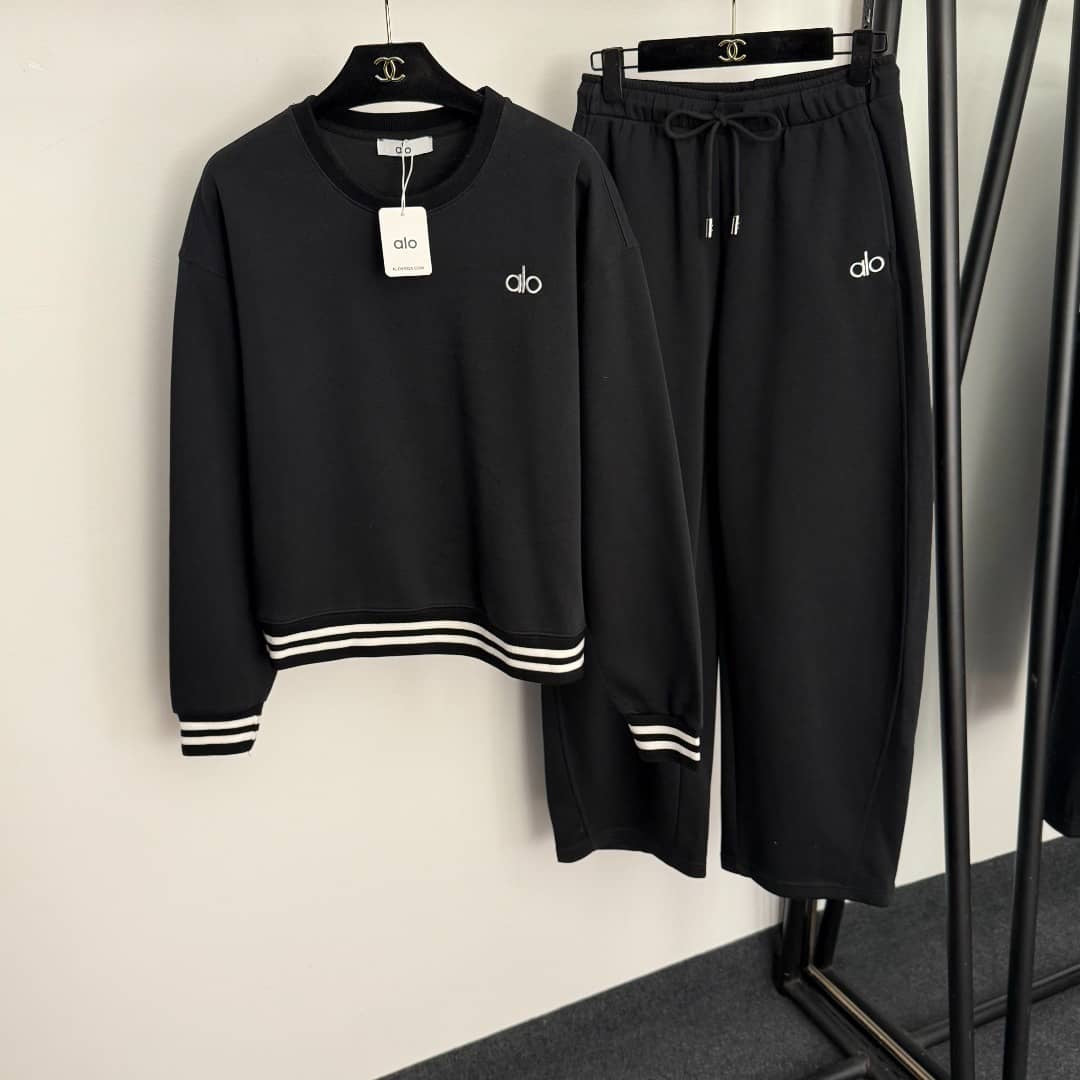 Alo Sweat Suit