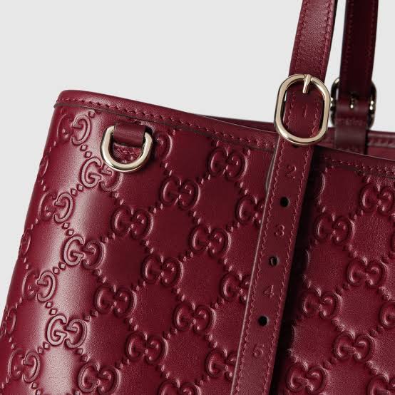 Gucci Emblem tote large